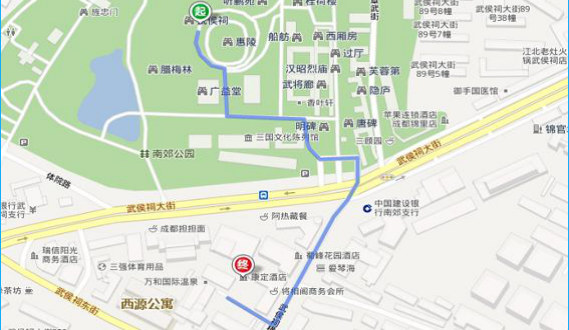 Qing-era alleys, best early morning.