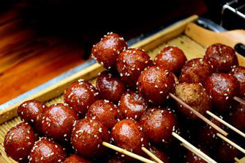 Tangyou Guozi (Syrup Fritters)